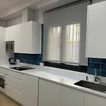 דירה Enira 80 *