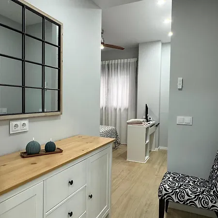 Enira 80 Apartment *